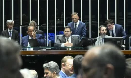 Por 48 votos a 25, senadores chancelaram progressão de regime e redução de penas - Foto: Kebec  Nogueira/Metróples